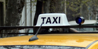 Taximetristas solicitaron a la Intendencia retirar la mampara en los vehculos