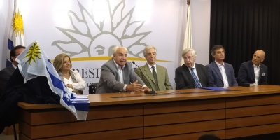 Con la presencia del presidente Tabar Vzquez se conmemor el dcimo aniversario de la inauguracin de la Torre Ejecutiva