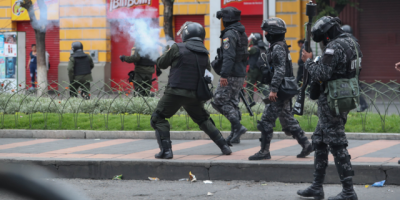 Fuertes enfrentamientos en la ciudad boliviana de Cochabamba con heridos