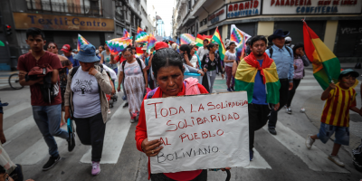 Marchan en Buenos Aires para repudiar el "golpe de Estado" en Bolivia