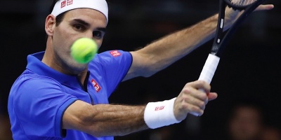 Federer gana al alemn Zverev en partido amistoso en su primera vez en Chile