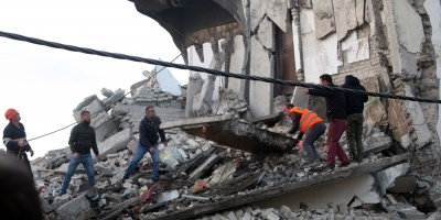 Al menos siete muertos y unos 400 heridos en terremoto de magnitud 6,4 en Albania