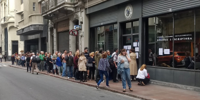 Larga fila en la Junta Electoral para justificar porqu no votaron