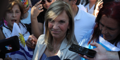 La vicepresidenta electa se reunir� el martes con Luc�a Topolansky