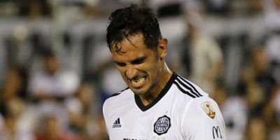 Roque Santa Cruz sigue pilotando a Olimpia haca el Clausura paraguayo