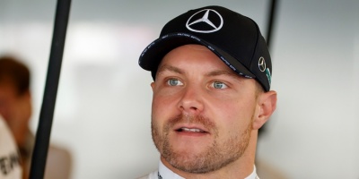 Bottas, por delante de Hamilton en Abu Dabi