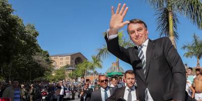 Mejora econmica frena la cada de la popularidad de Bolsonaro en Brasil