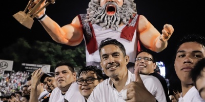 Olimpia conquista el Clausura con dos goles de Roque Santa Cruz 