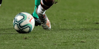 Primera suspensin de un partido de Liga por insultos a un futbolista