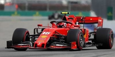 Leclerc firma con Ferrari hasta 2024
