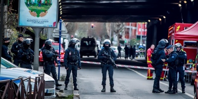 Al menos un muerto dej como saldo el ataque con un cuchillo perpetrado por un hombre al sur de Pars