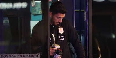 Luis Surez estar unos cuatro meses de baja tras operacin en rodilla