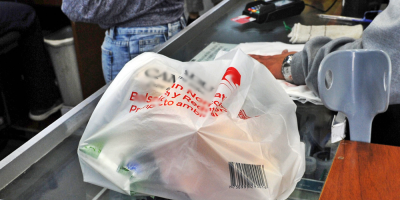 China prohibir este ao las bolsas de plstico en las principales ciudades