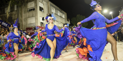 Mircoles 29: debido a la lluvia y el viento, debi suspenderse la tercera etapa del concurso de Carnaval en el Teatro de Verano