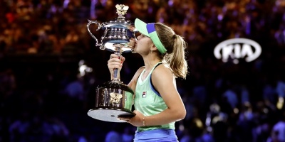 Muguruza tropieza en la final tras ser remontada por la joven Kenin