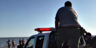 Rescatan y reaniman a un nio de 9 aos en una playa de Colonia