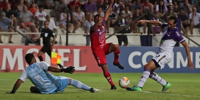 Ignacio Pallas lleva a F�nix a la victoria