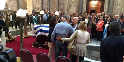 Fueron inhumados en Rocha, los restos del hist�rico dirigente blanco Carlos Julio Pereyra, fallecido a los 97 a�os