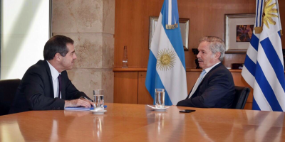 Talvi mantuvo reunin "cordial, abierta y franca" con el canciller argentino