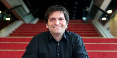 El relevado director de la OSSODRE fue declarado persona non grata por el gremio de la orquesta oficial