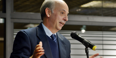 Garca sostuvo que "en las Fuerzas Armadas los comandantes no renuncian"