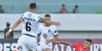 Un Colo Colo necesitado recibe a un Paranaense que quiere mejorar a domicilio