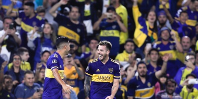 Boca Juniors golea, consigue su primera victoria y hunde al DIM