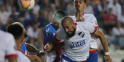 Un golazo de Felipe Carballo le alcanza a Nacional para celebrar