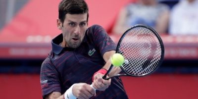 Djokovic dona millón de euros a Serbia para lucha contra COVID-19