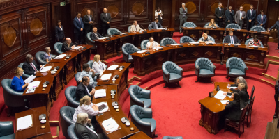 Senado vota proyecto de ley para Fondo Coronavirus y postergar elecciones