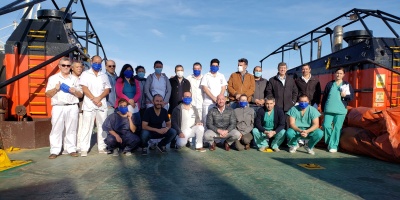 M�dicos y enfermeros uruguayos abordaron el Greg Mortimer para asistir a sus pasajeros