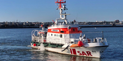 La Armada Nacional evacu hoy a dos australianos del crucero Greg Mortimer