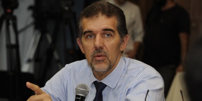 Asqueta y los anticuerpos entre crticas y elogios