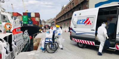 La Armada Nacional debi evacuar de emergencia a un tripulante indonesio del crucero Greg Mortimer