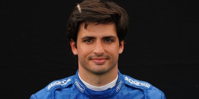 Sainz sigue adelante en la carrera por ser el mejor de la historia