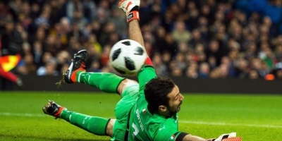 Cassano: "Buffon quiere llegar al Mundial de 2022"