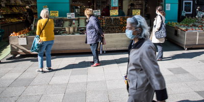 Francia prev poner a la venta 26 millones de mascarillas de tela esta semana