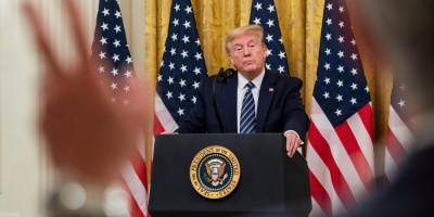 Trump contradice a su espionaje al sostener que el virus es de laboratorio