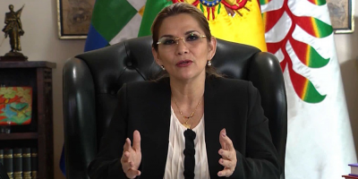 ez califica de "atentado" la ley que da un plazo para elecciones en Bolivia