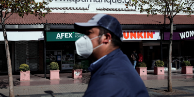 Aumento de casos en capital chilena preocupa "enormemente" a las autoridades