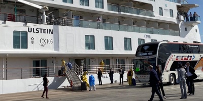 Tripulantes del Greg Mortimer fueron trasladados a hoteles montevideanos