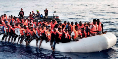 Rescatan a 55 inmigrantes africanos cerca de las costas espaolas