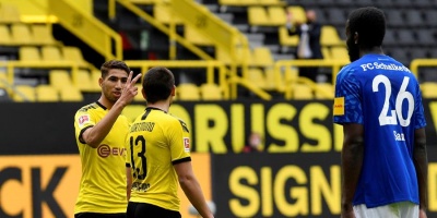 El Dortmund vuelve con goleada ante el Schalke 4-0 en el derbi del Ruh