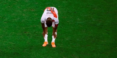 Farfn afirma que est "bien, fuerte y tranquilo", tras positivo a COVID-19