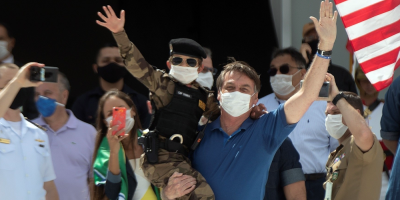 Bolsonaro acude a manifestacin con ministros y destaca la aglomeracin