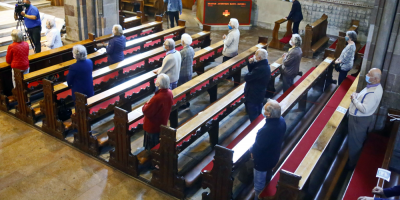 La catedral de Florencia reparte un dispositivo para garantizar la distancia