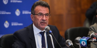 Ministro de Salud defiende "la isla" uruguaya en la lucha contra el COVID-19
