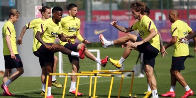 Lenglet: "A jugadores como Messi o Griezmann les va a venir bien"