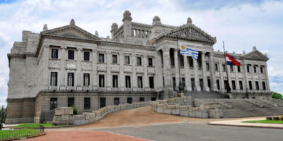 UPM: Diputados aprob llamado a sala de los ministros de Economa, Industria, Transporte y Medio Ambiente