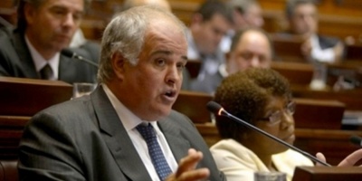 Penad�s: la coalici�n multicolor est� "intacta"